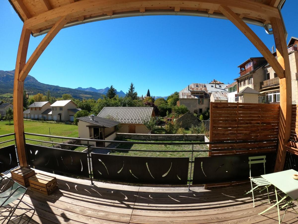 Maison Neuve Proche De Barcelonnette Жозье Экстерьер фото