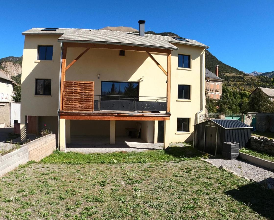 Maison Neuve Proche De Barcelonnette Жозье Экстерьер фото